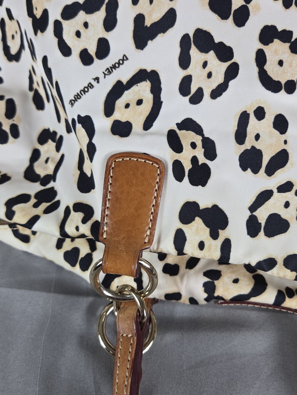 Dooney & Bourke Leopard Print Travel Tote Statement Iconic - Picture 11 of 16